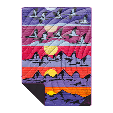 Original Puffy Blanket - Mountain Migration