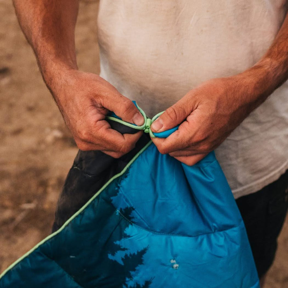 Rumpl Original Puffy Blanket - Blue Ridge Fade Original Puffy Blanket - Blue Ridge Fade | Rumpl Blankets For Everywhere Printed Original